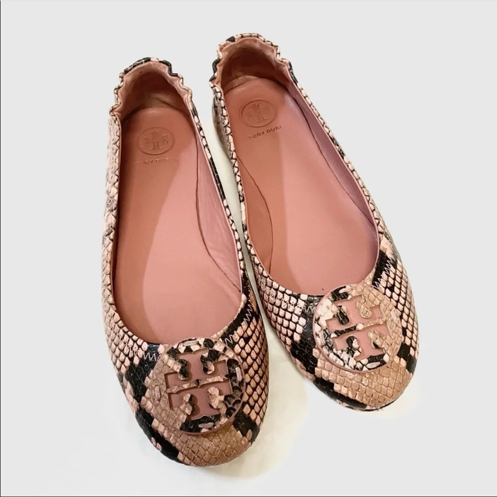 TORY BURCH Snakeskin Millie Travel Logo Flats Sz 7 - Picture 1 of 1
